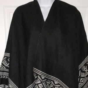 HARRIET ISLES Ashlynn Fringe Poncho OS